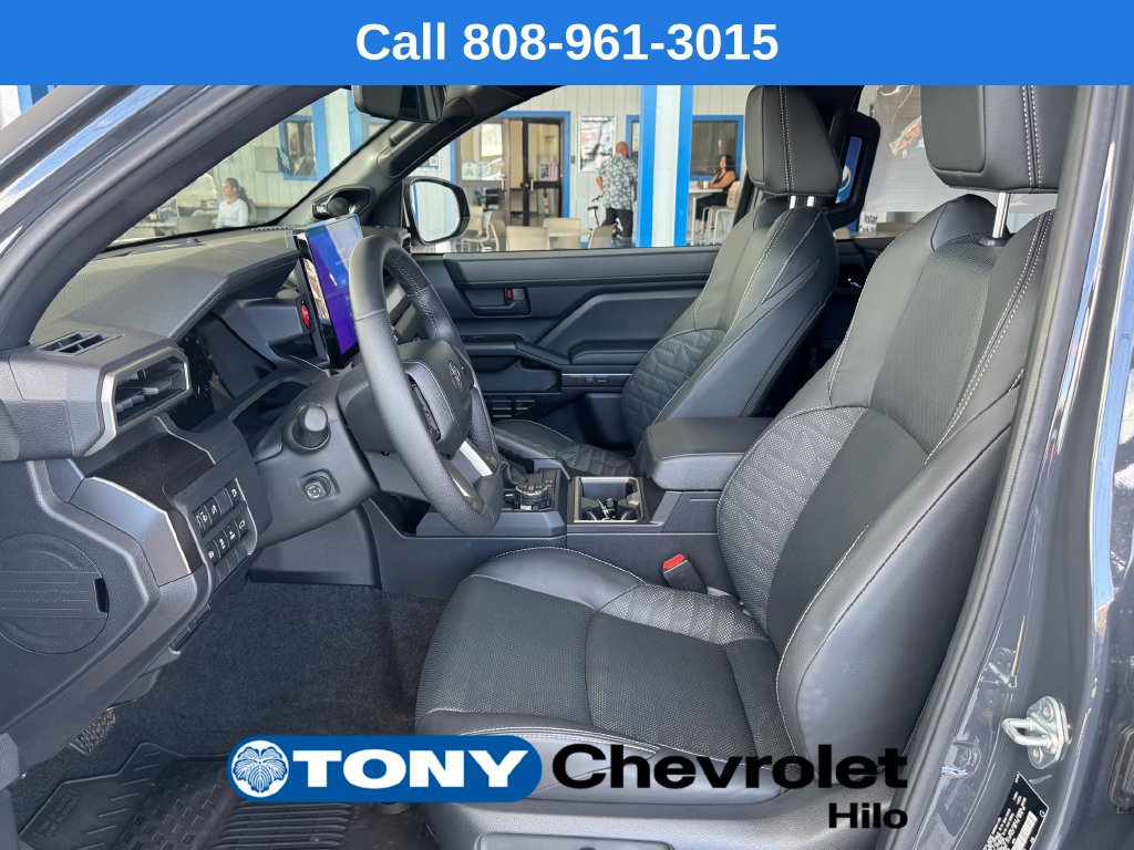Used 2025 Toyota 4Runner TRD Off-Road Premium AWD/4WD image 14