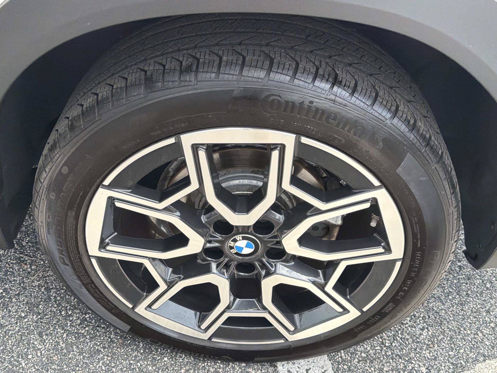 Used 2025 BMW X2 xDrive28i AWD/4WD image 11
