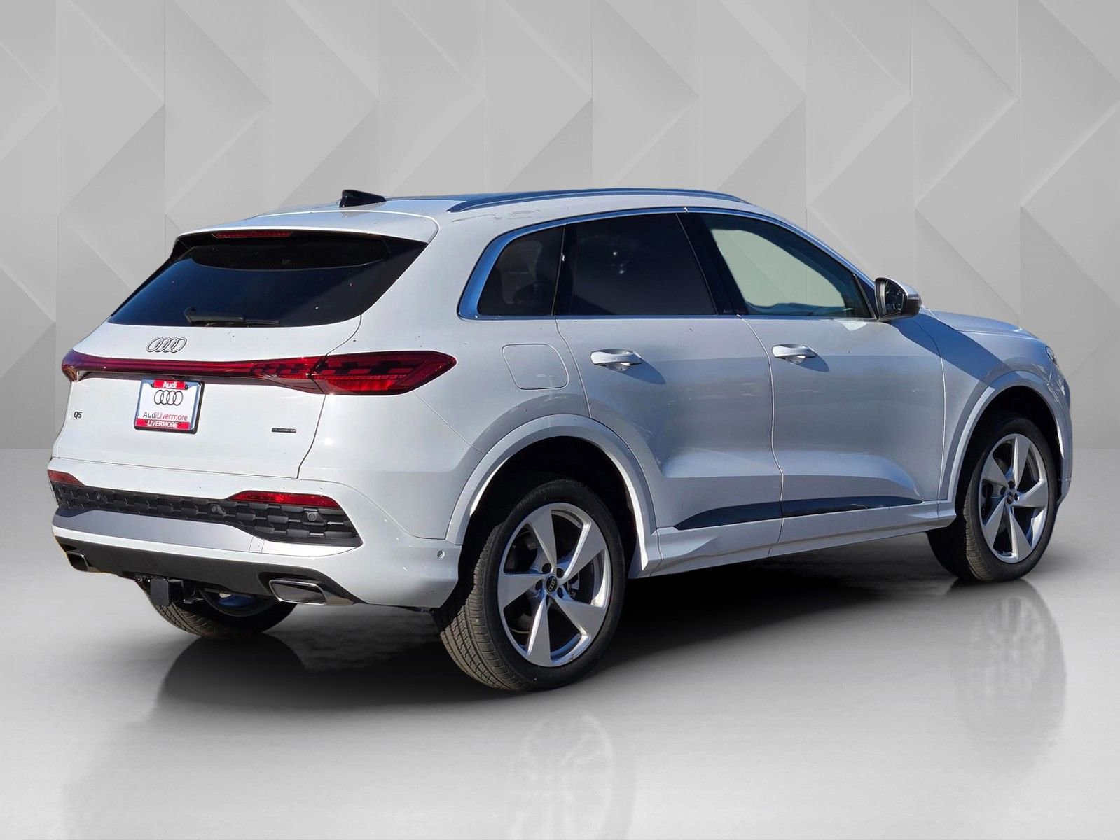New 2025 Audi Q5 Premium Plus AWD/4WD image 6