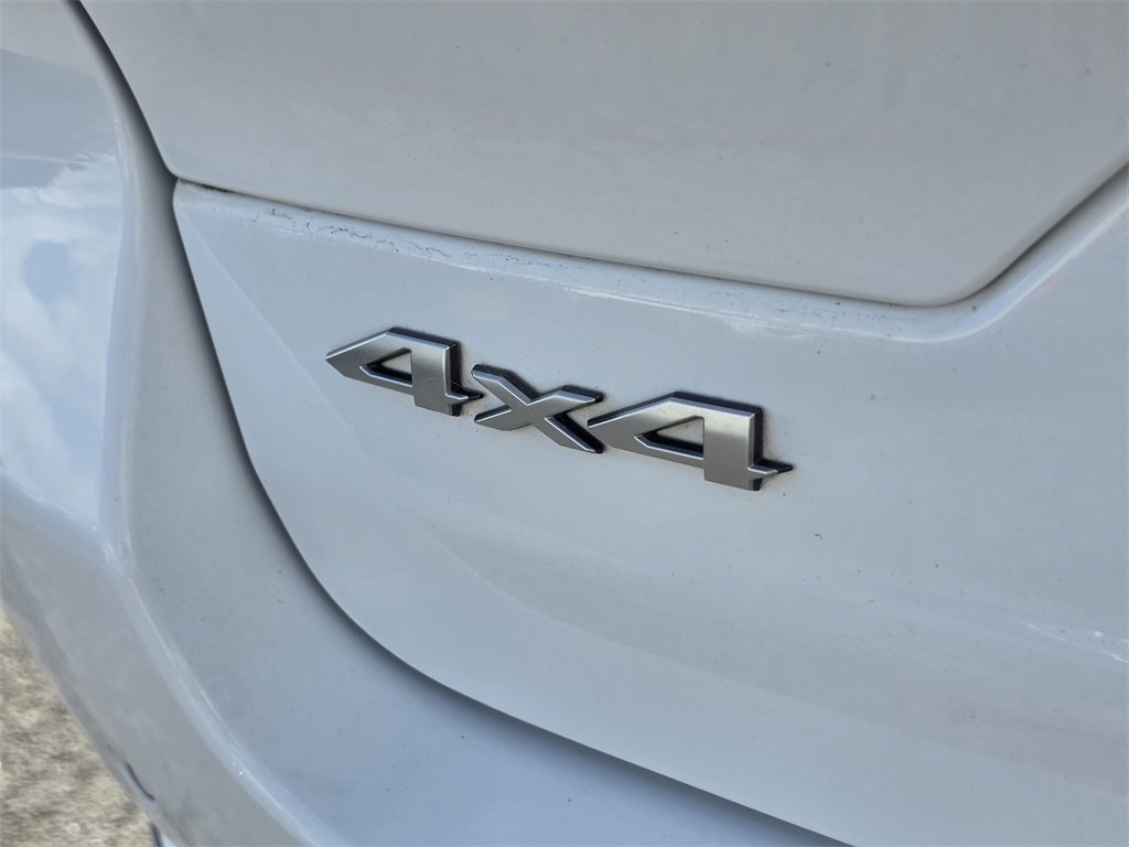 Used 2023 Jeep Grand Cherokee Summit image 9