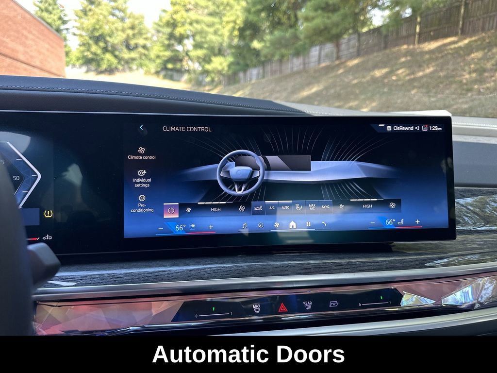 Used 2024 BMW 760i xDrive w/ Executive Package image 26