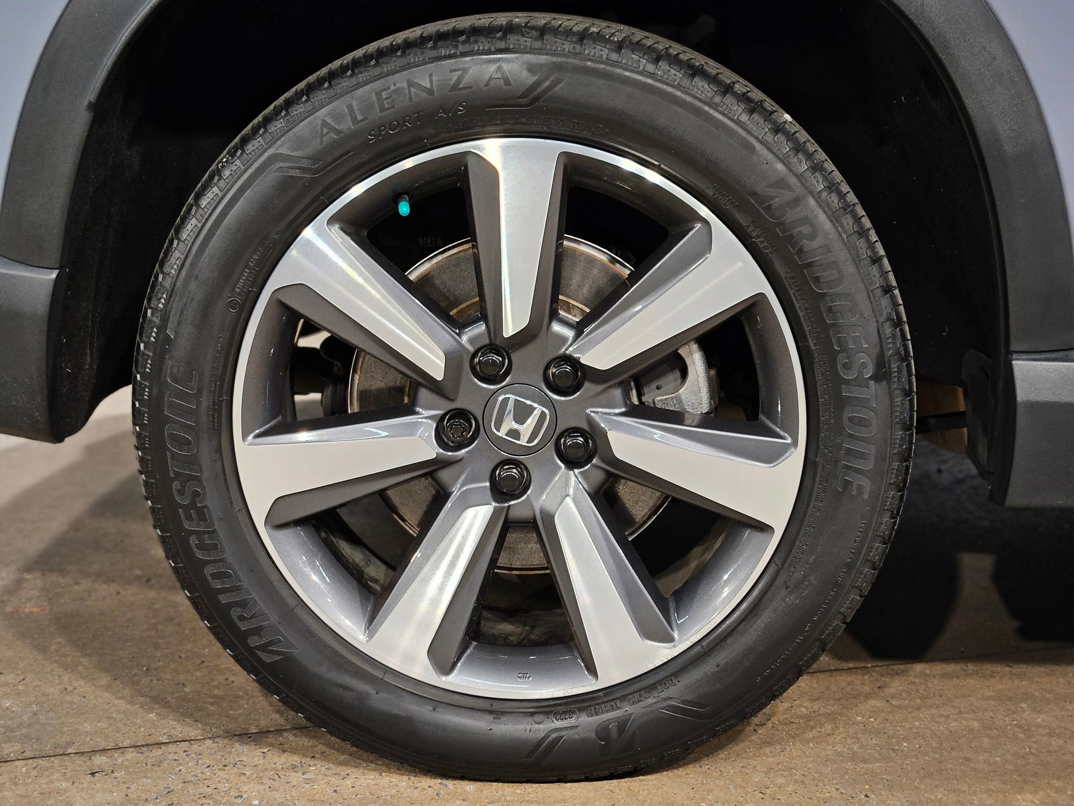 Used 2024 Honda Pilot Elite image 17