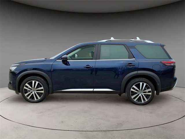 Certified 2025 Nissan Pathfinder Platinum w/ Cargo Package image 2
