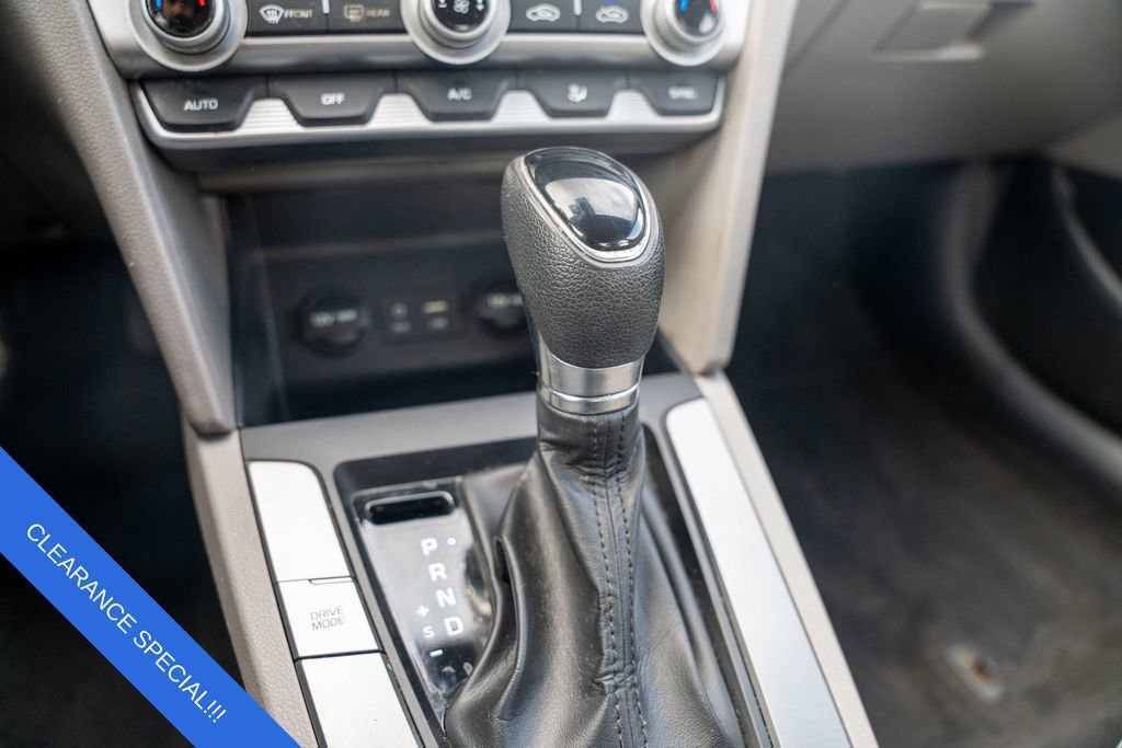 Certified 2020 Hyundai Elantra SE image 26