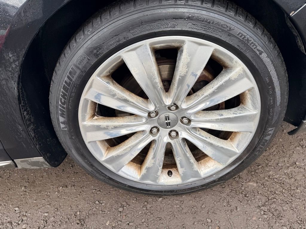 Used 2013 Lincoln MKS EcoBoost image 12