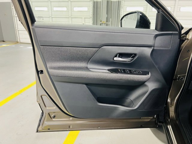 New 2026 Nissan Kicks SV image 21