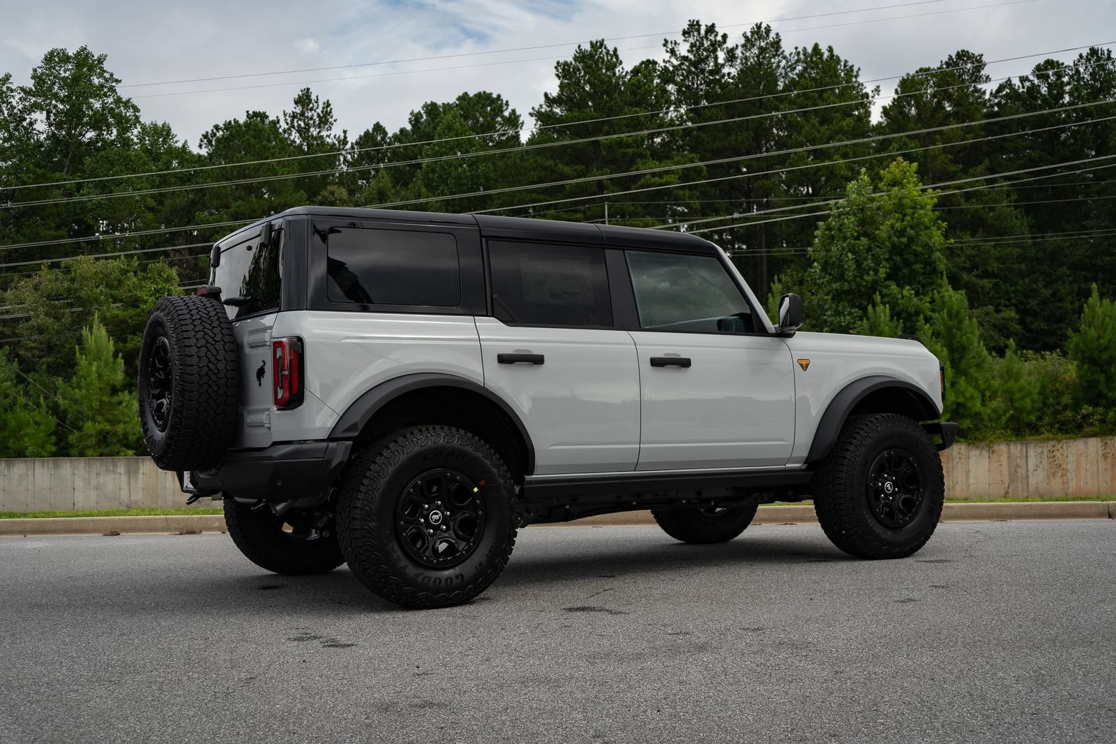 New 2026 Ford Bronco Badlands AWD/4WD image 25