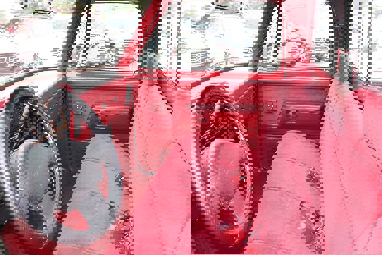 Used 1992 Dodge D/W Truck 150 image 14