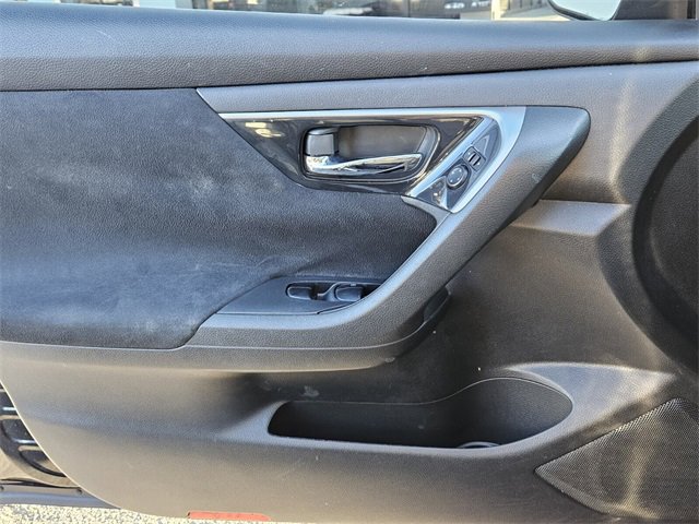 Used 2014 Nissan Altima 2.5 S w/ Sport Value Package image 16