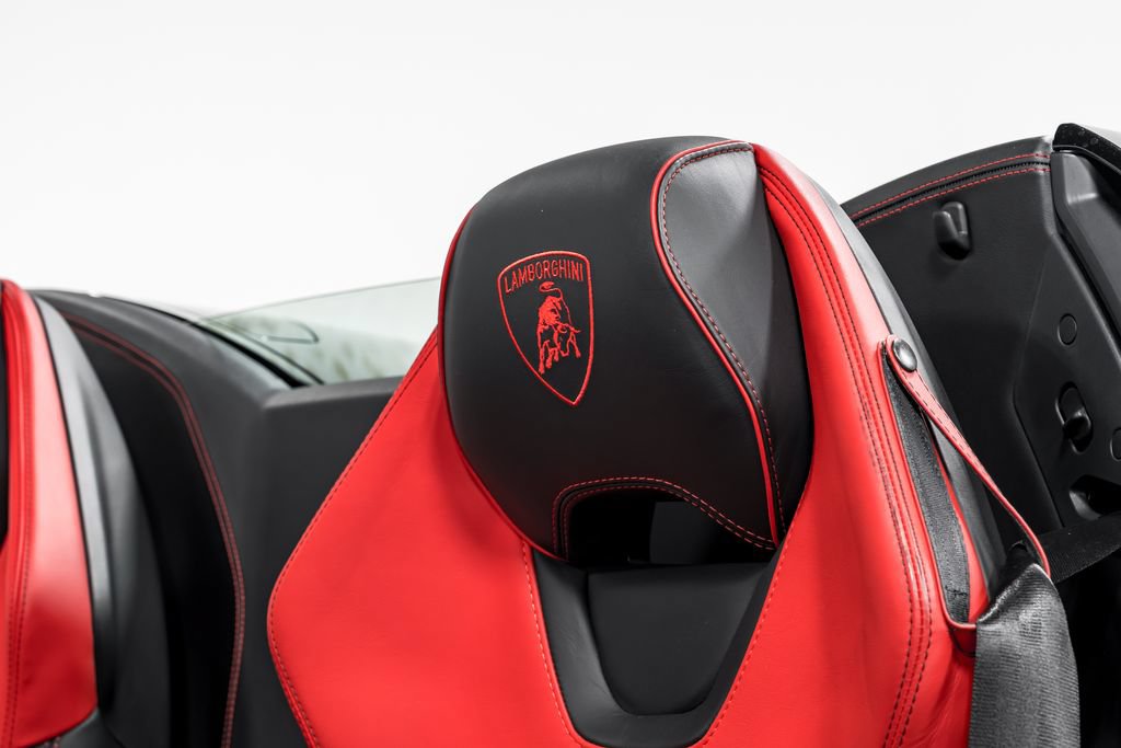 Used 2023 Lamborghini Huracan EVO RWD image 20