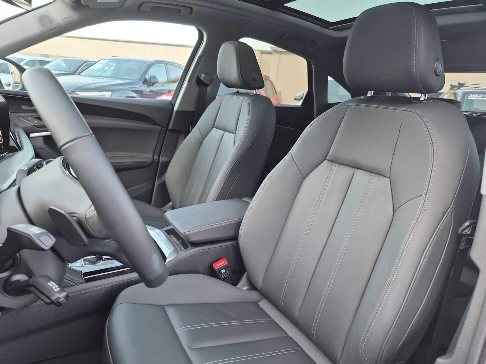 Certified 2025 Audi Q5 Premium Plus w/ Premium Plus image 15