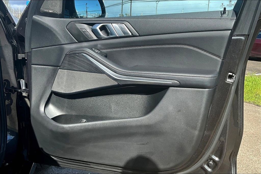 Used 2020 BMW X7 xDrive40i image 23