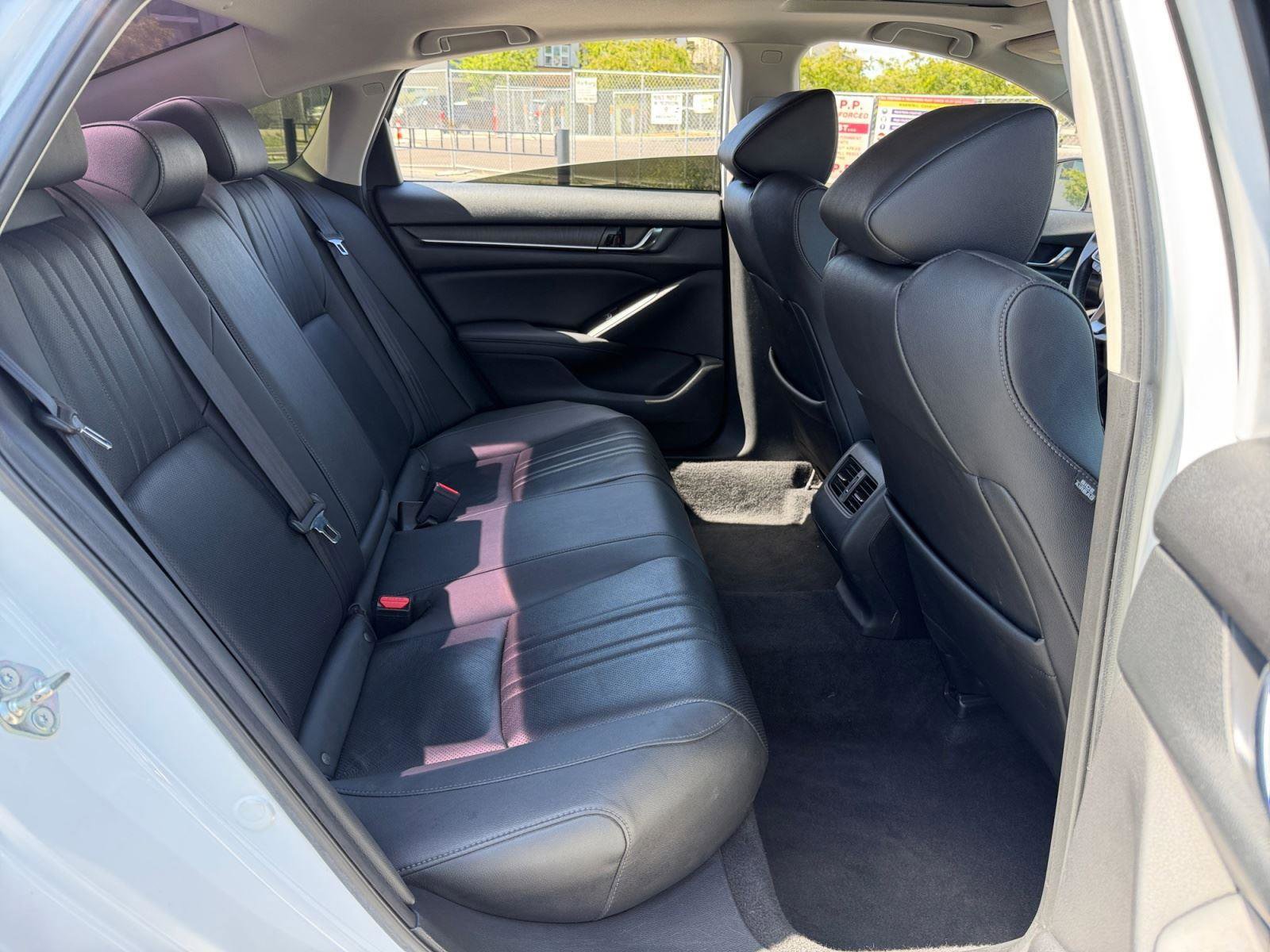 Used 2019 Honda Accord EX-L image 19