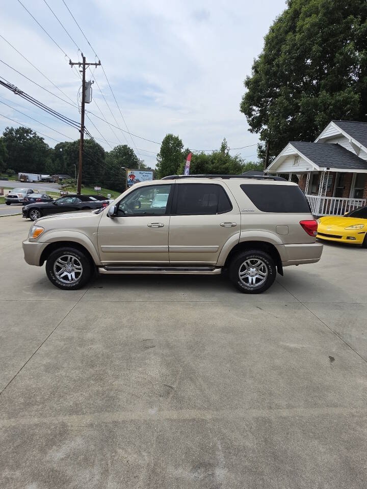 Used 2007 Toyota Sequoia Limited RWD image 3