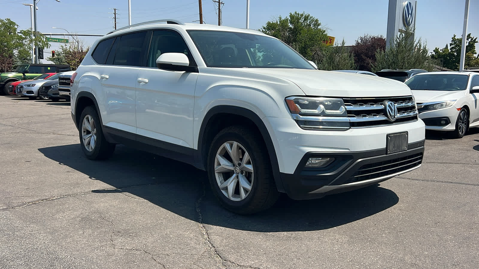 Used 2018 Volkswagen Atlas SE AWD/4WD image 3