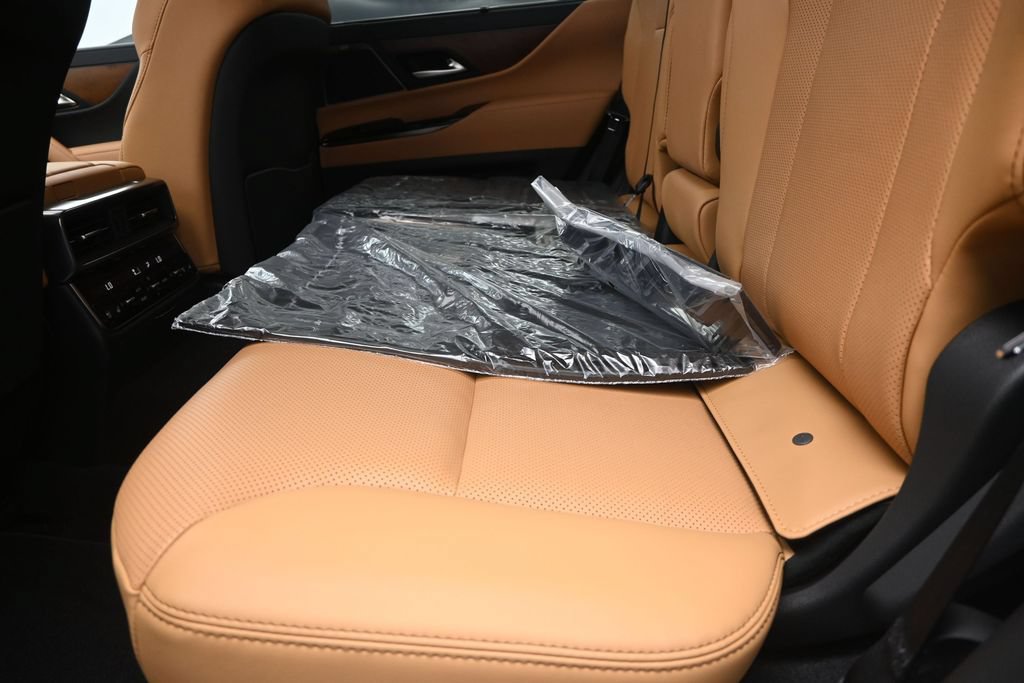 New 2026 Lexus LX 700h Luxury w/ Appearance Package AWD/4WD image 16