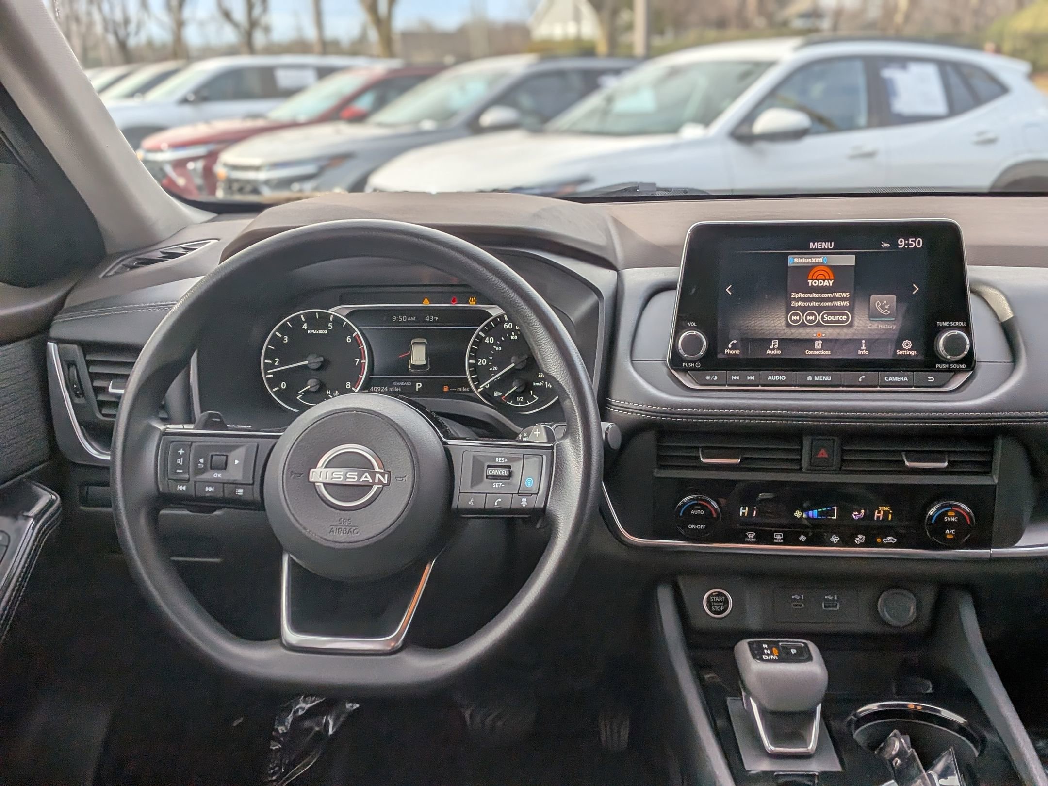 Used 2023 Nissan Rogue SV image 18