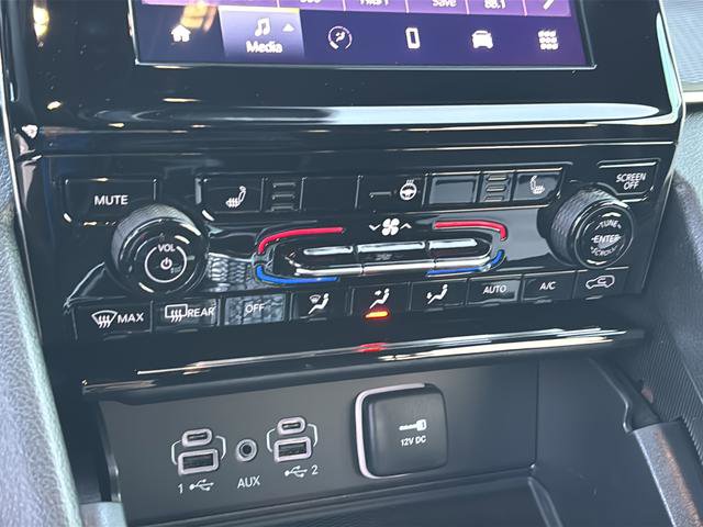 New 2025 Jeep Grand Cherokee Altitude image 32