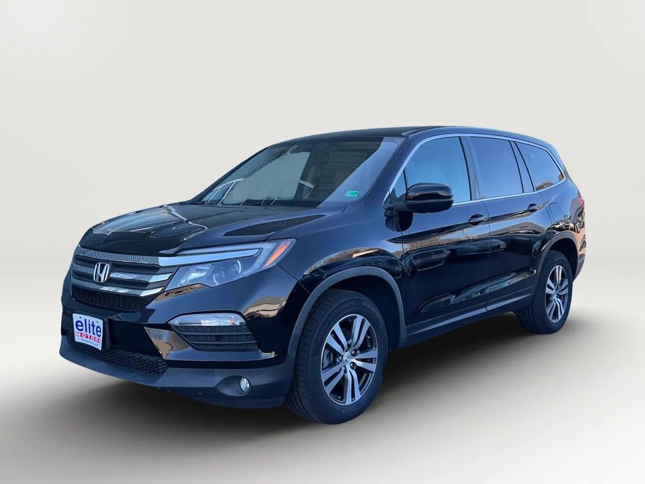 Used 2018 Honda Pilot EX image 3