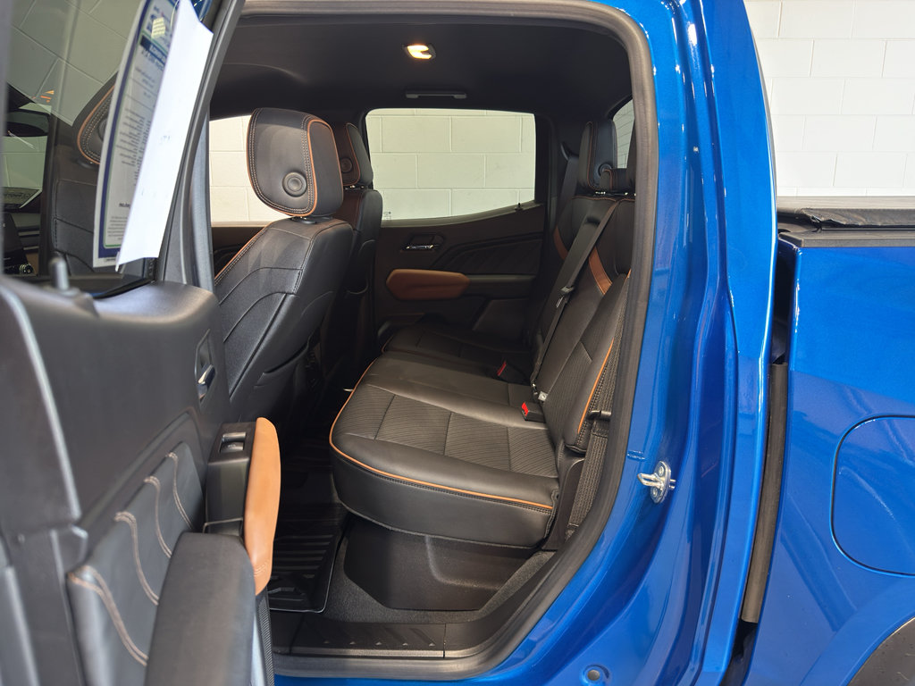 Used 2023 GMC Canyon AT4 w/ AT4 Premium Package AWD/4WD image 13