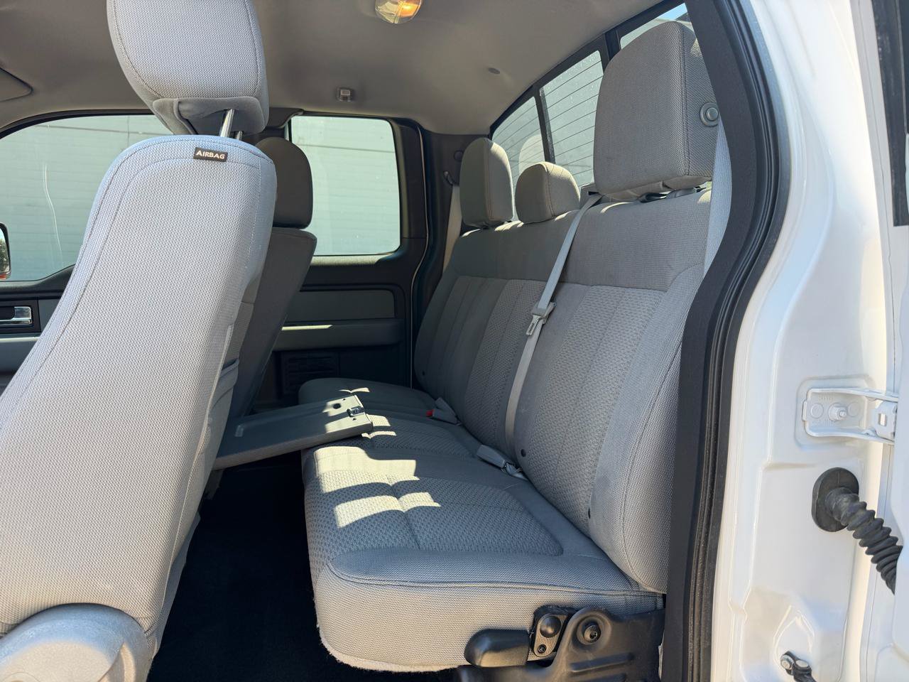 Used 2014 Ford F150 XLT w/ Equipment Group 302A Luxury AWD/4WD image 8