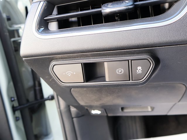 Used 2025 Kia K4 GT-Line w/ GT-Line Premium Package image 35