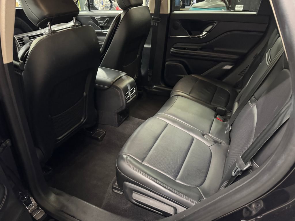 Used 2024 Lincoln Corsair Reserve w/ Equipment Group 201A image 15