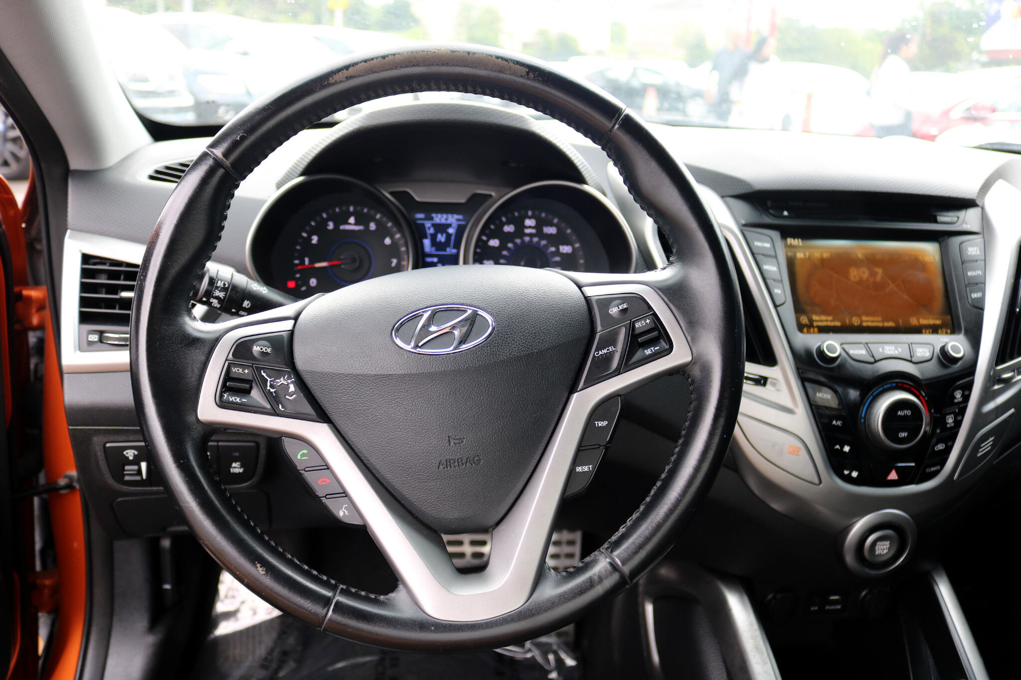 Used 2015 Hyundai Veloster w/ Option Group 03 image 24