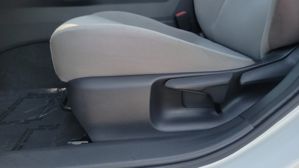 Used 2024 Toyota Prius LE FWD image 16