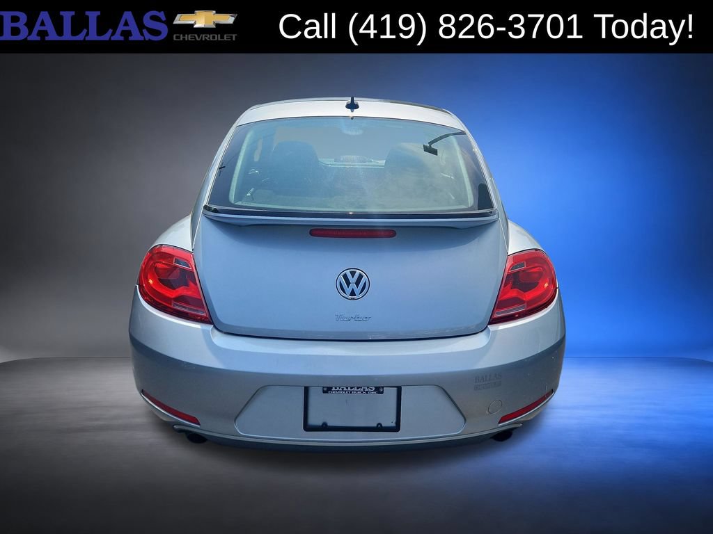 Used 2013 Volkswagen Beetle 2.0T FWD image 4