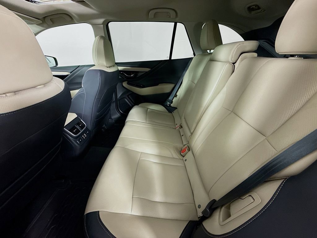 Used 2023 Subaru Outback Limited AWD/4WD image 28