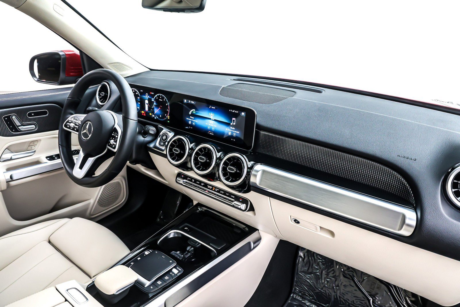 Used 2021 Mercedes-Benz GLB 250 4MATIC image 17