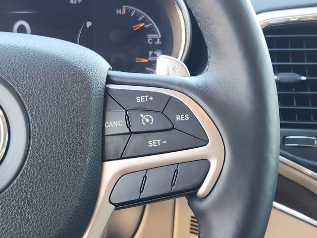 Used 2017 Jeep Grand Cherokee Limited image 30