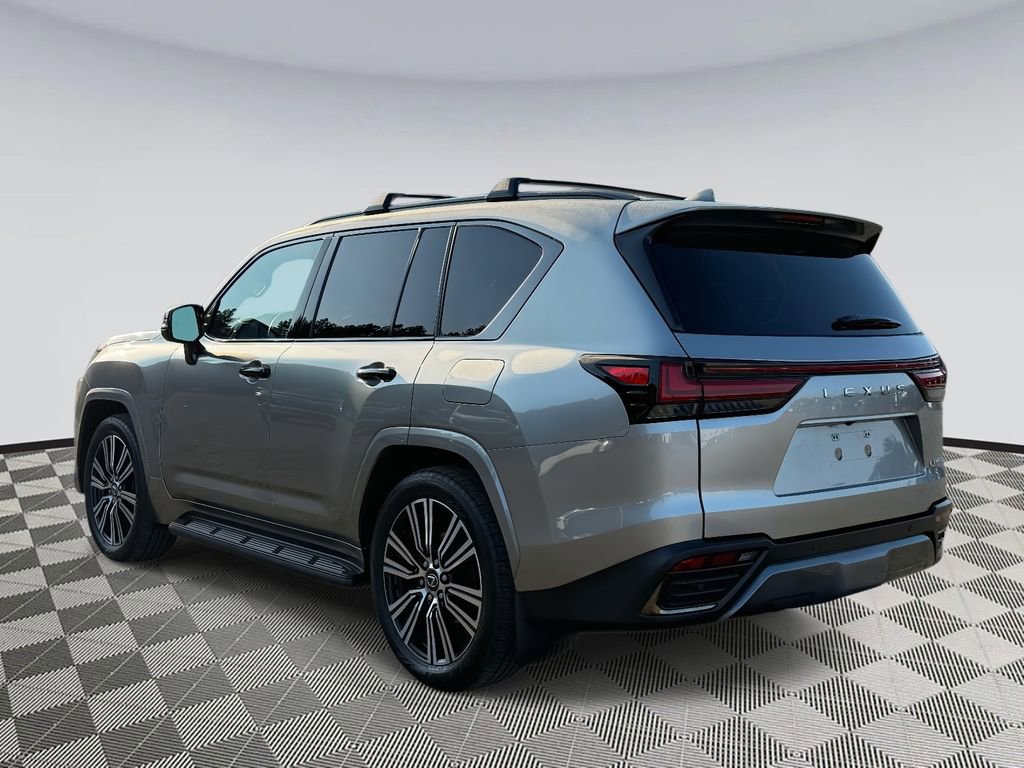 Used 2024 Lexus LX 600 4WD w/ Appearance Package image 4