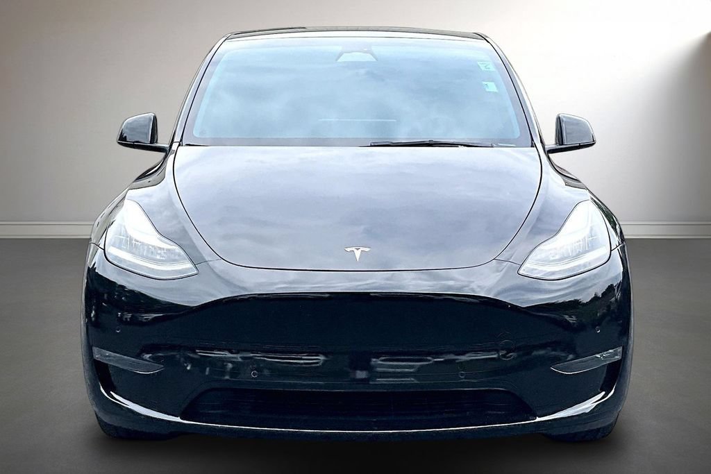 Used 2022 Tesla Model Y Long Range AWD/4WD image 2