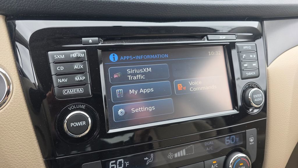 Used 2015 Nissan Rogue SV w/ SV Premium Package FWD image 18
