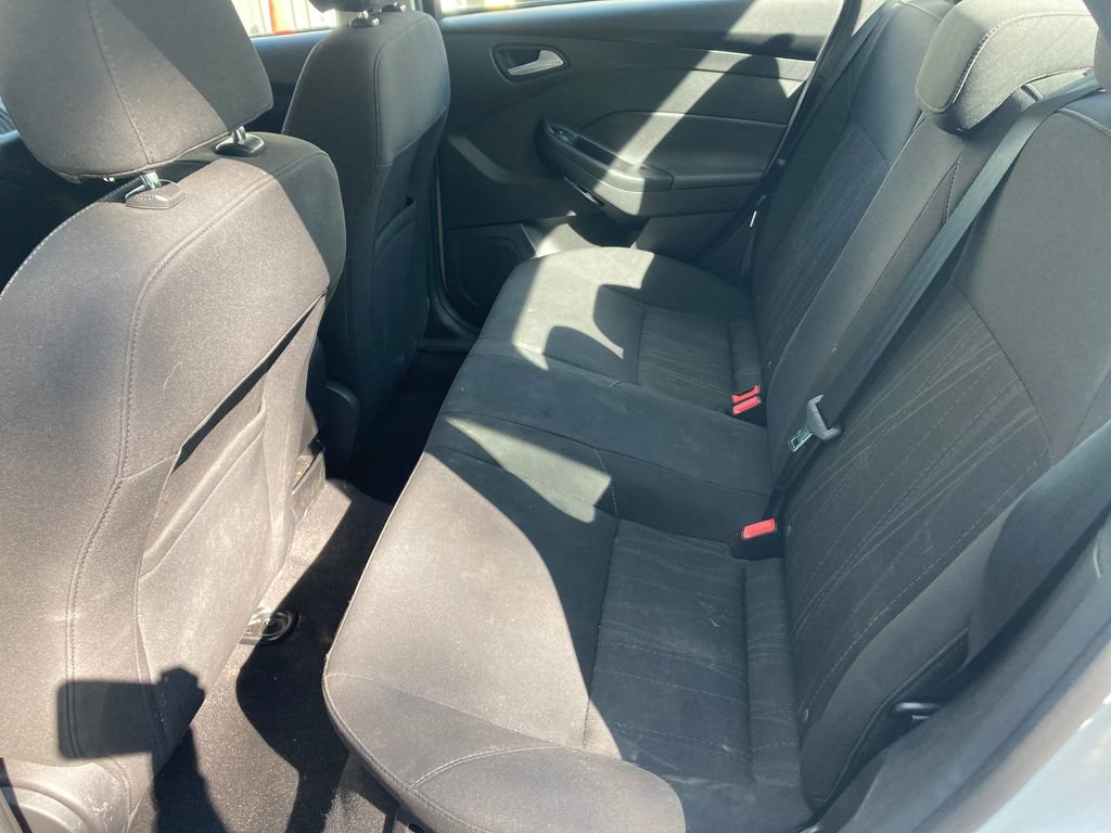 Used 2017 Ford Focus SE w/ Cold Weather Package image 29