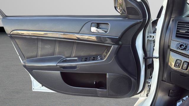 Used 2015 Mitsubishi Lancer Evolution Final Edition image 10