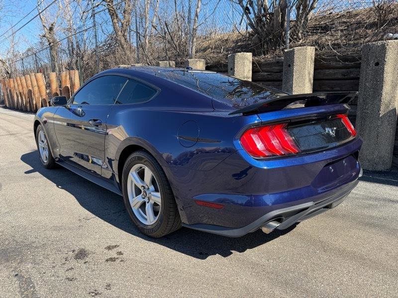 Used 2019 Ford Mustang Coupe RWD image 7