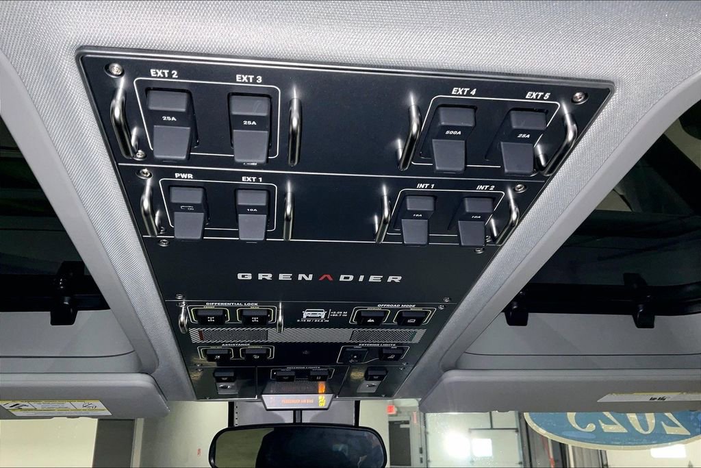 Used 2025 INEOS Grenadier AWD/4WD image 15