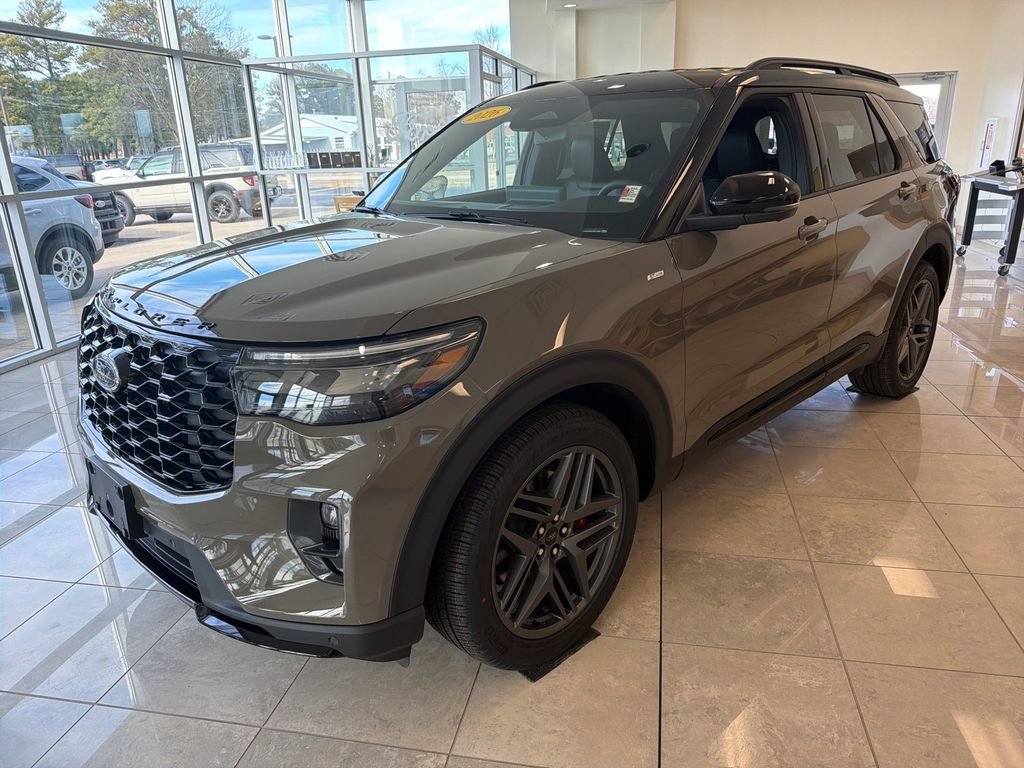 New 2026 Ford Explorer ST-Line w/ ST-Line Street Pack