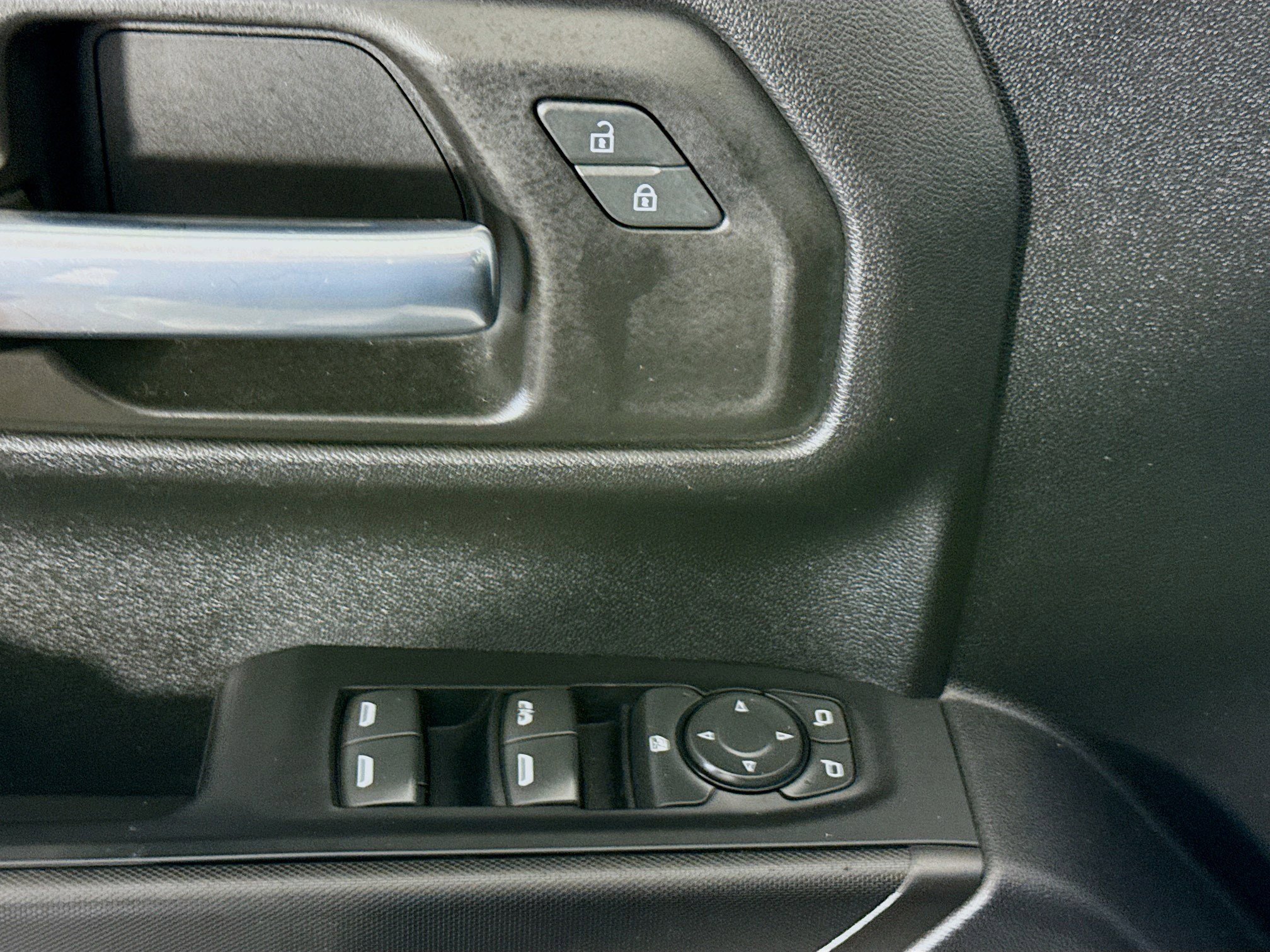 Used 2022 Chevrolet Silverado 1500 Custom RWD image 22