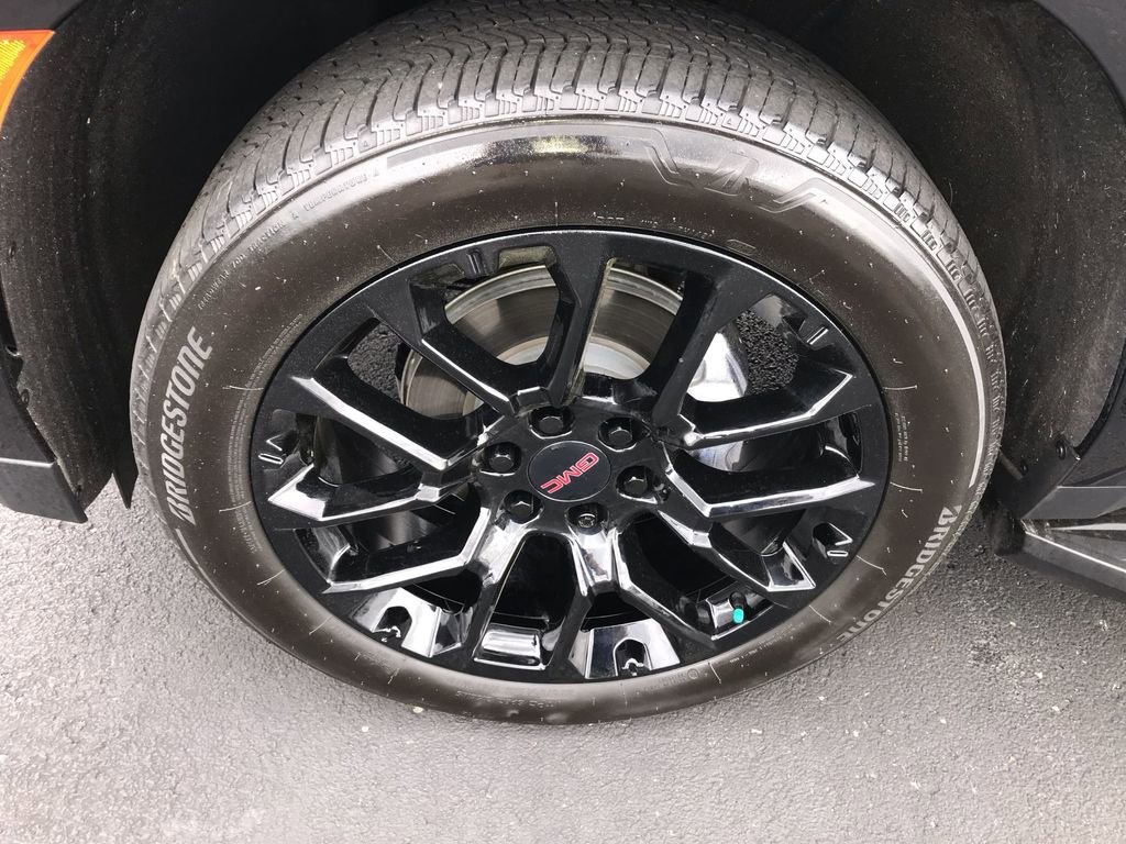 Used 2023 GMC Yukon Denali image 10