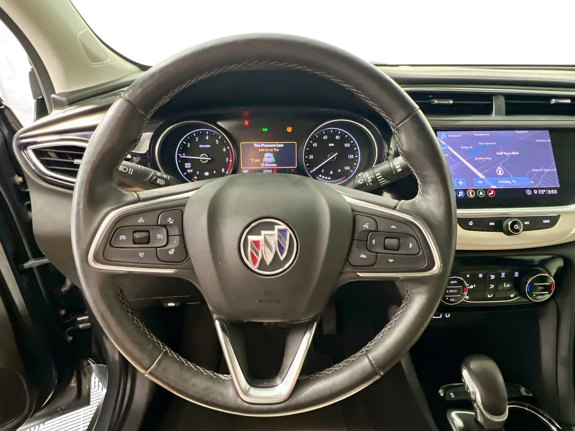 Used 2020 Buick Encore GX Essence w/ Advanced Technology Package image 17