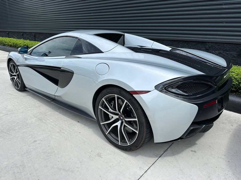 Used 2019 McLaren 570S Spider RWD image 3