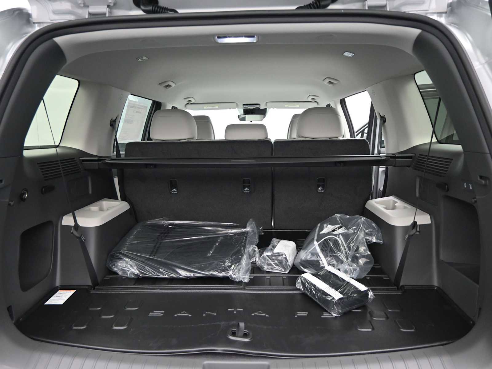 New 2026 Hyundai Santa Fe SE image 13