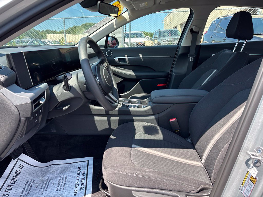 New 2026 Hyundai Sonata SE FWD image 13