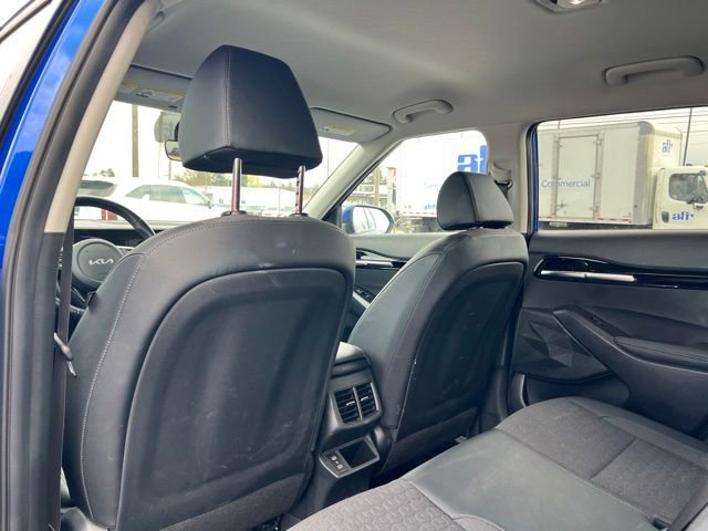 Certified 2025 Kia Seltos S FWD image 11