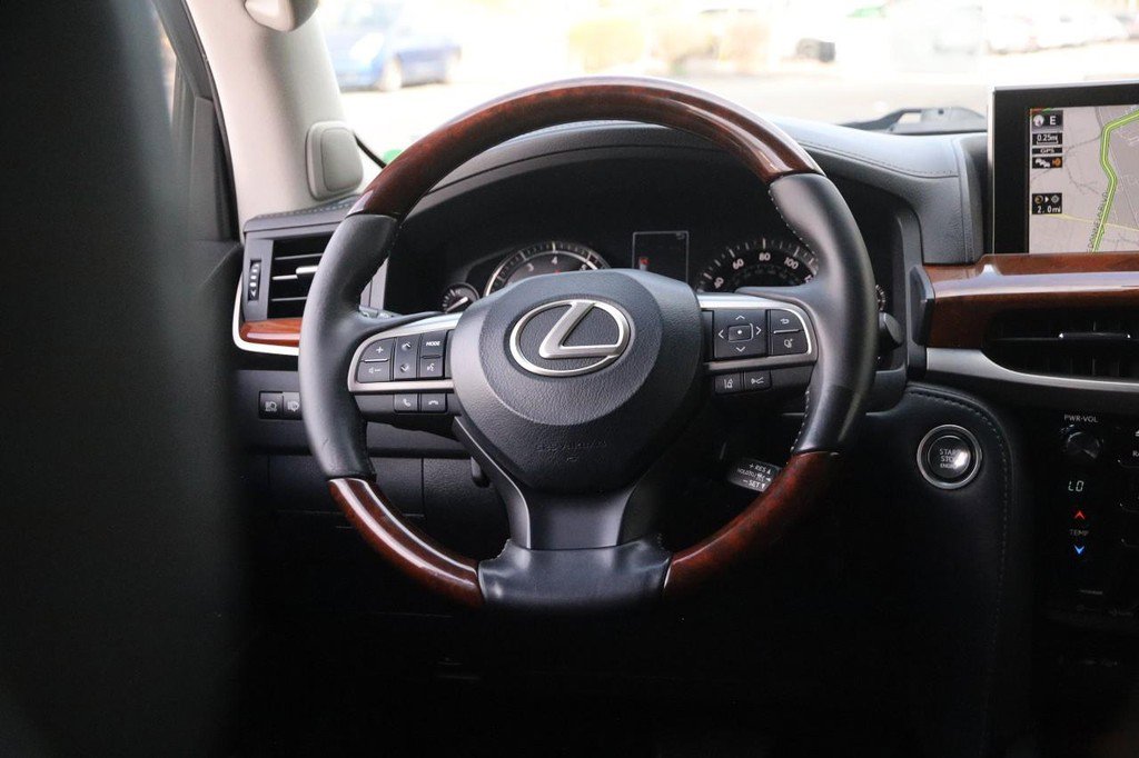 Used 2019 Lexus LX 570 4WD w/ Luxury Package image 29