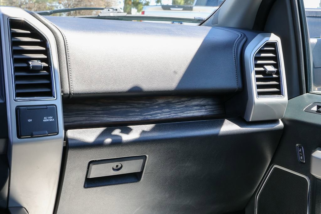 Used 2019 Ford F150 Lariat w/ Equipment Group 502A Luxury AWD/4WD image 17